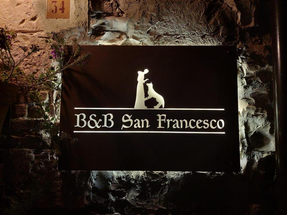 B&B San Francesco อัสซิซี ภายนอก รูปภาพ